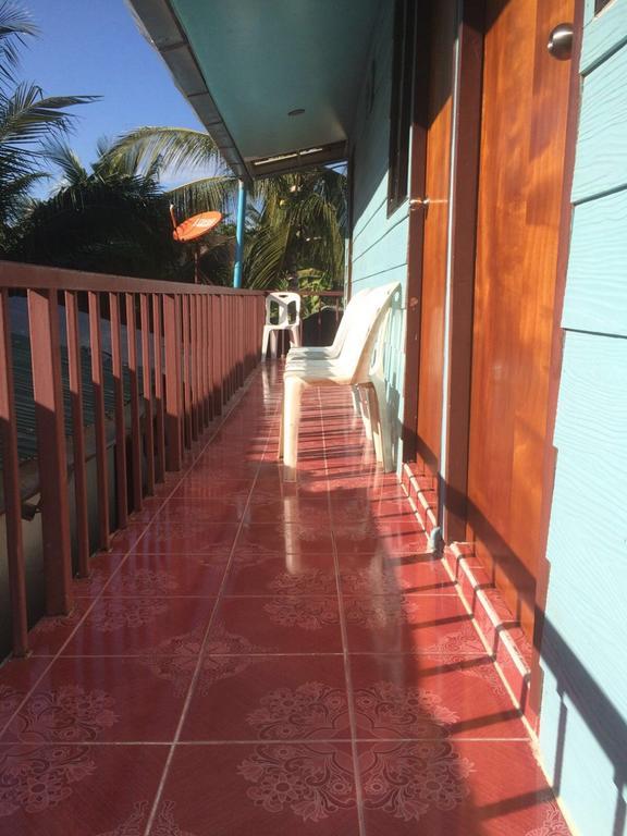فندق Bung House جزيرة في في المظهر الخارجي الصورة